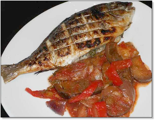 Dorade grillée avec ratatouille