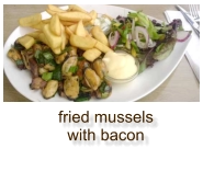 fried mussels with bacon