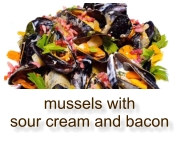 mussels with sour cream and bacon