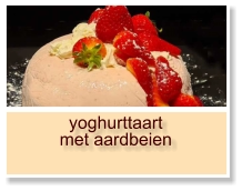 yoghurttaart met aardbeien