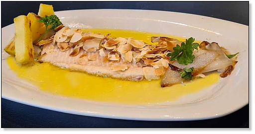 forel met amandelen