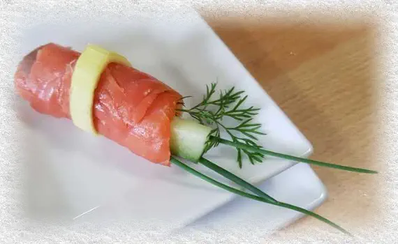 salmon rolls with horseradish