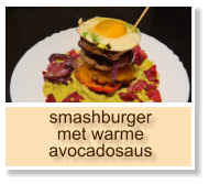smashburger met warme avocadosaus