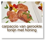 carpaccio van gerookte tonijn met honing