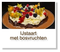 IJstaart met bosvruchten