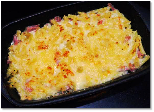 gegratineerde macaroni